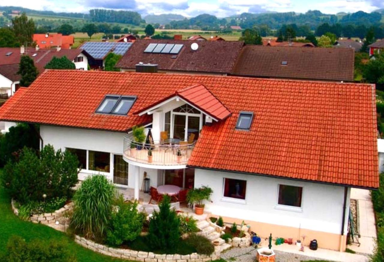 Ferienwohnung Bellissima Ering Exterior photo